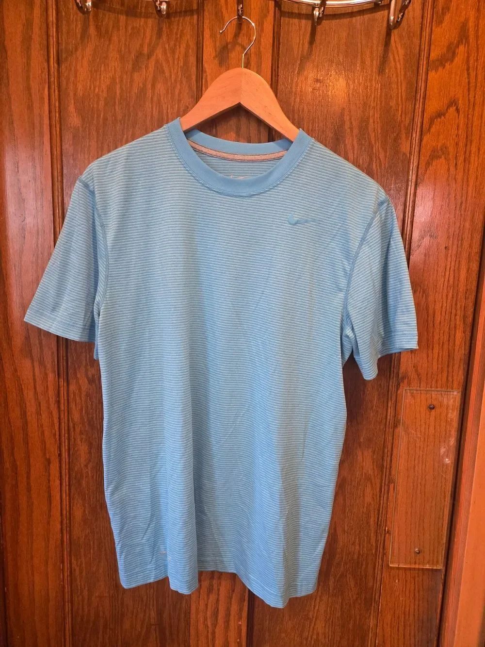 Nike Light Blue Micro-Striped Short Sleeve Tee Men's Medium Dry Fit